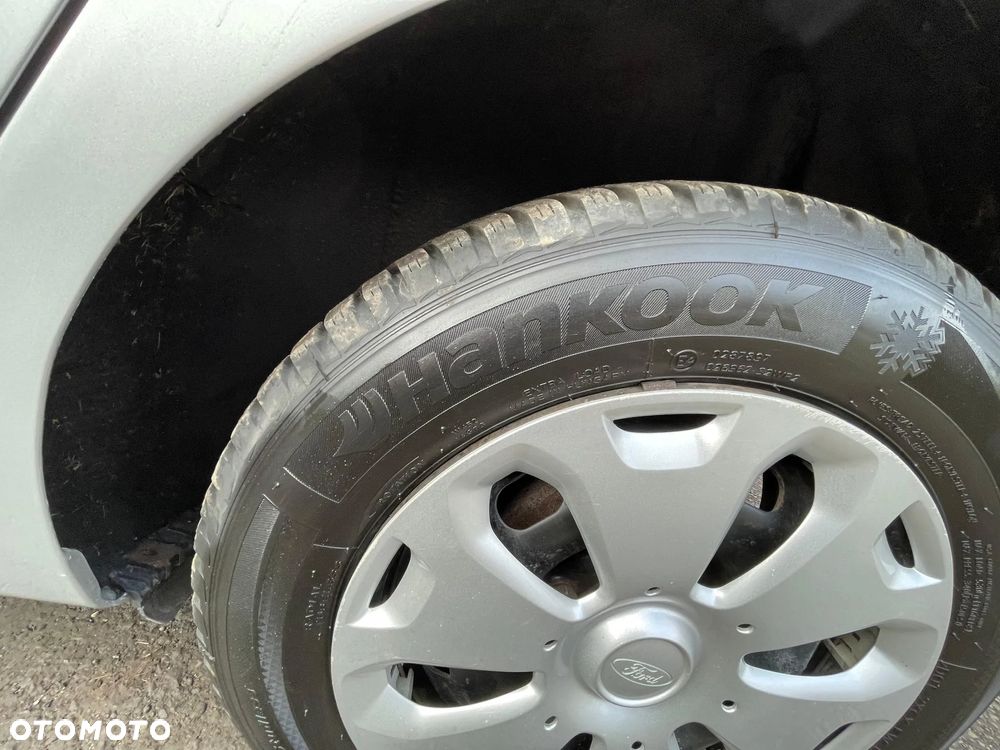 Ford Fiesta 1.25 Celebration - 21