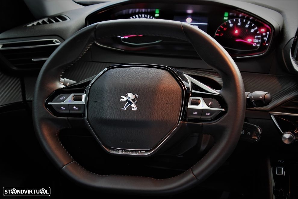 Peugeot 2008 1.2 PureTech Active Pack - 16
