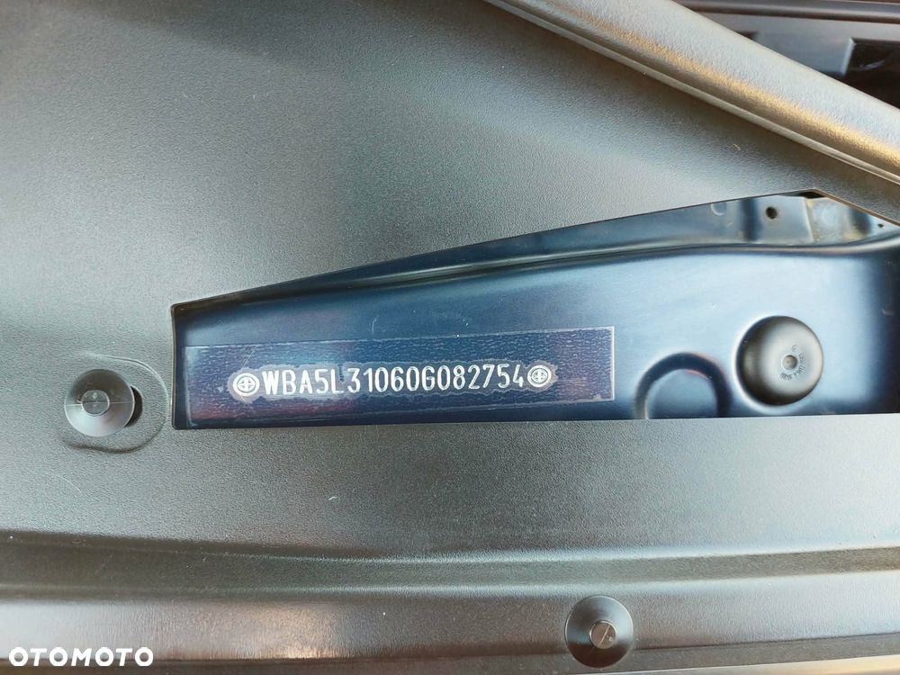 BMW Seria 5 520d - 15