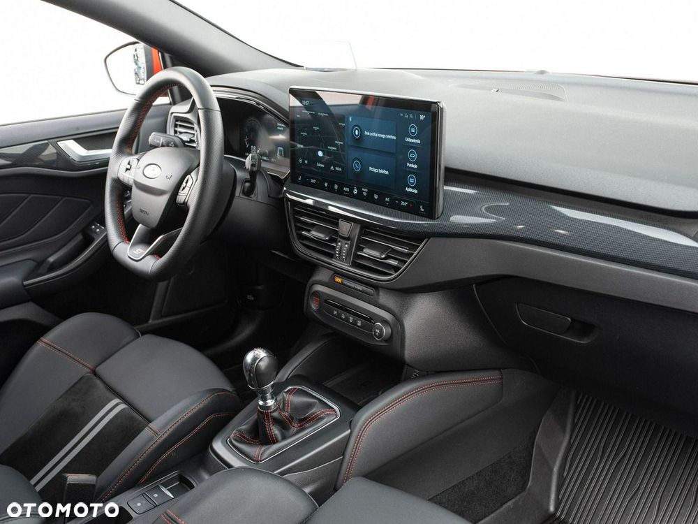 Ford Focus 2.3 EcoBoost ST X - 30