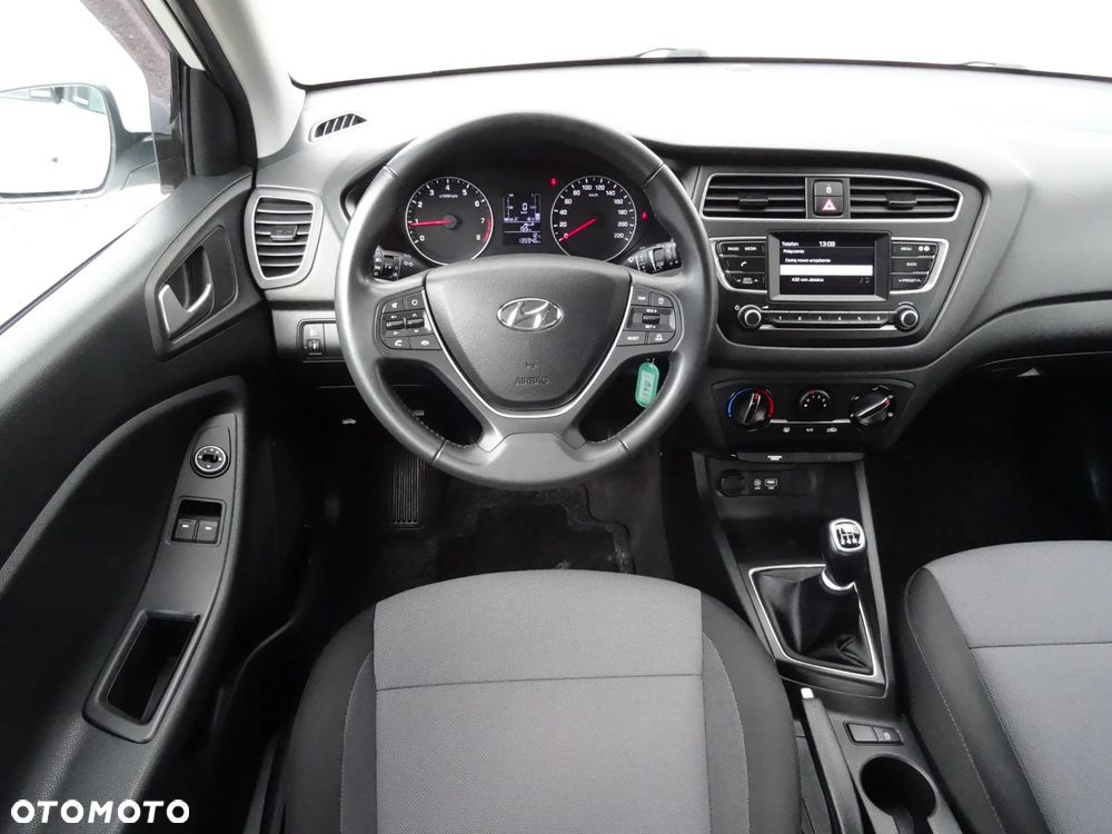 Hyundai i20 1.2 Select - 22
