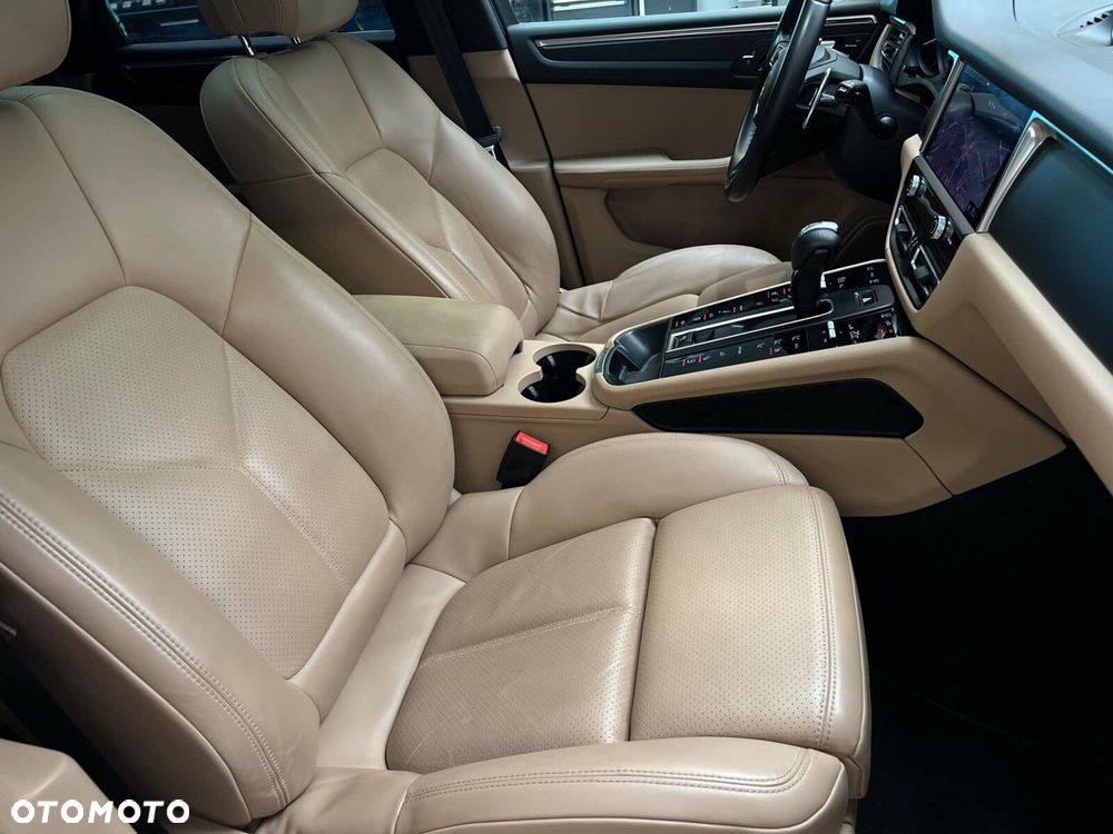 Porsche Macan Standard - 13