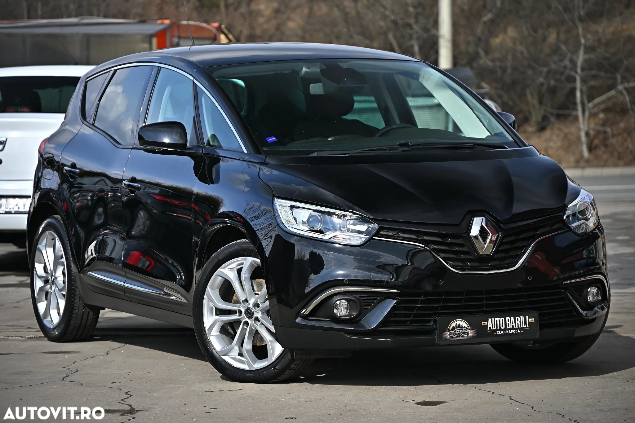 Renault Scenic BLUE dCi 120 BUSINESS EDITION - 31