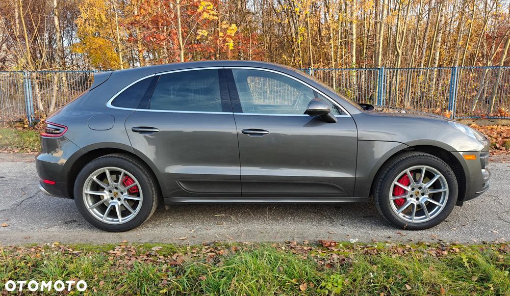 Porsche Macan Turbo - 10
