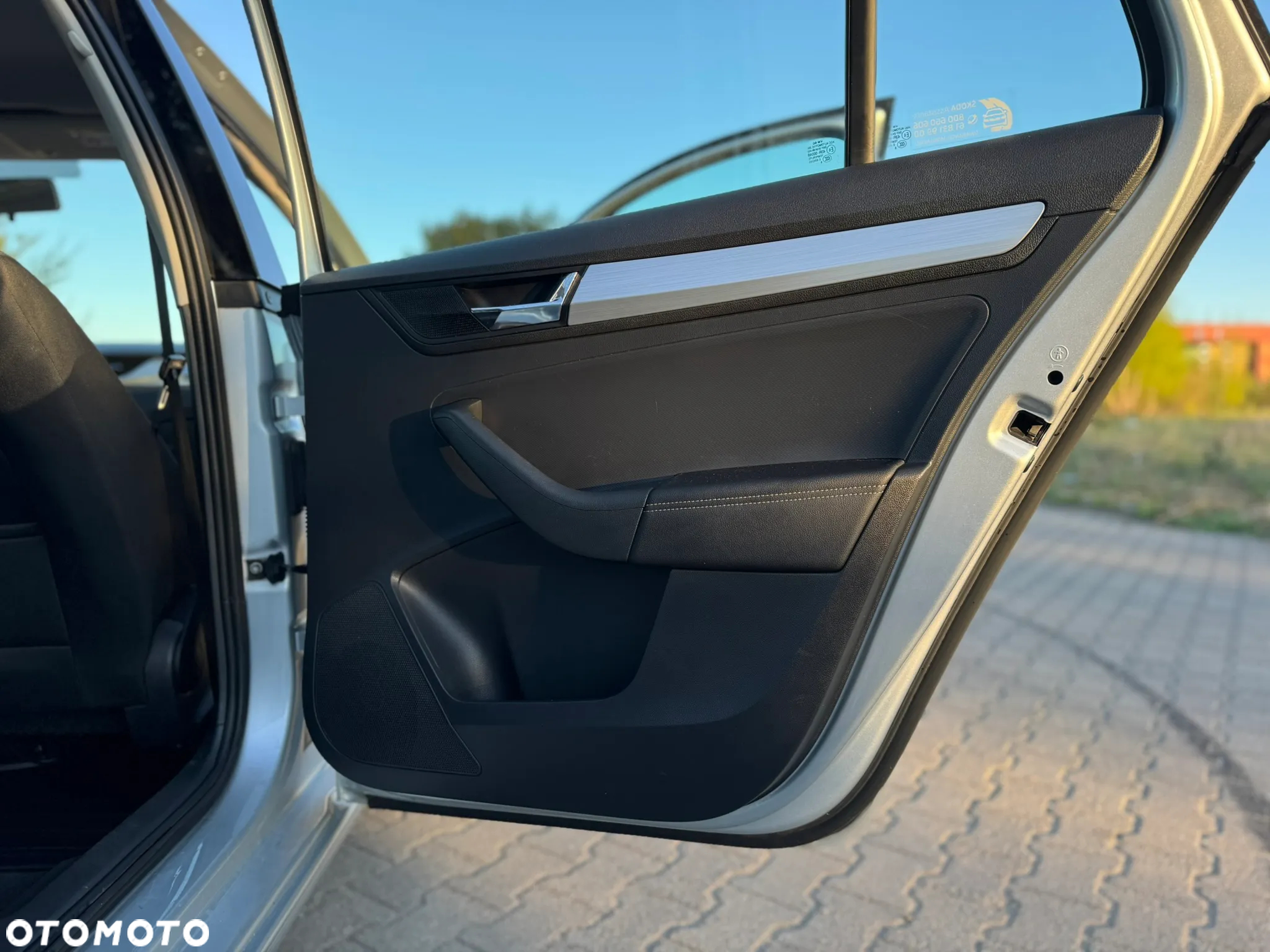 Skoda RAPID 1.0 TSI Ambition - 25