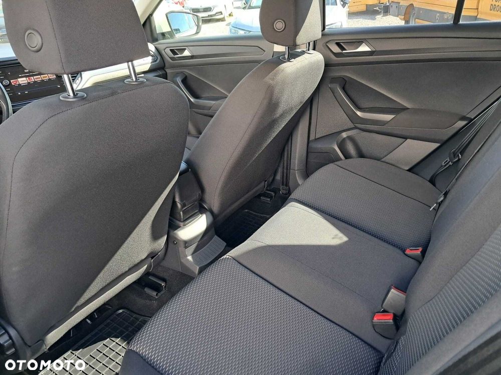 Volkswagen T-Roc 1.0 TSI Advance - 24