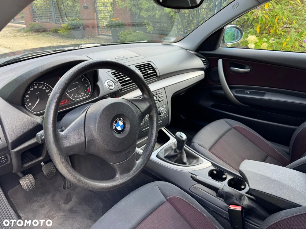 BMW Seria 1 118i - 9