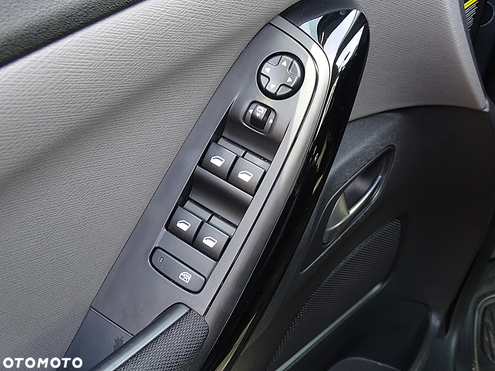 Citroën C4 Grand Picasso 2.0 BlueHDi Exclusive - 22
