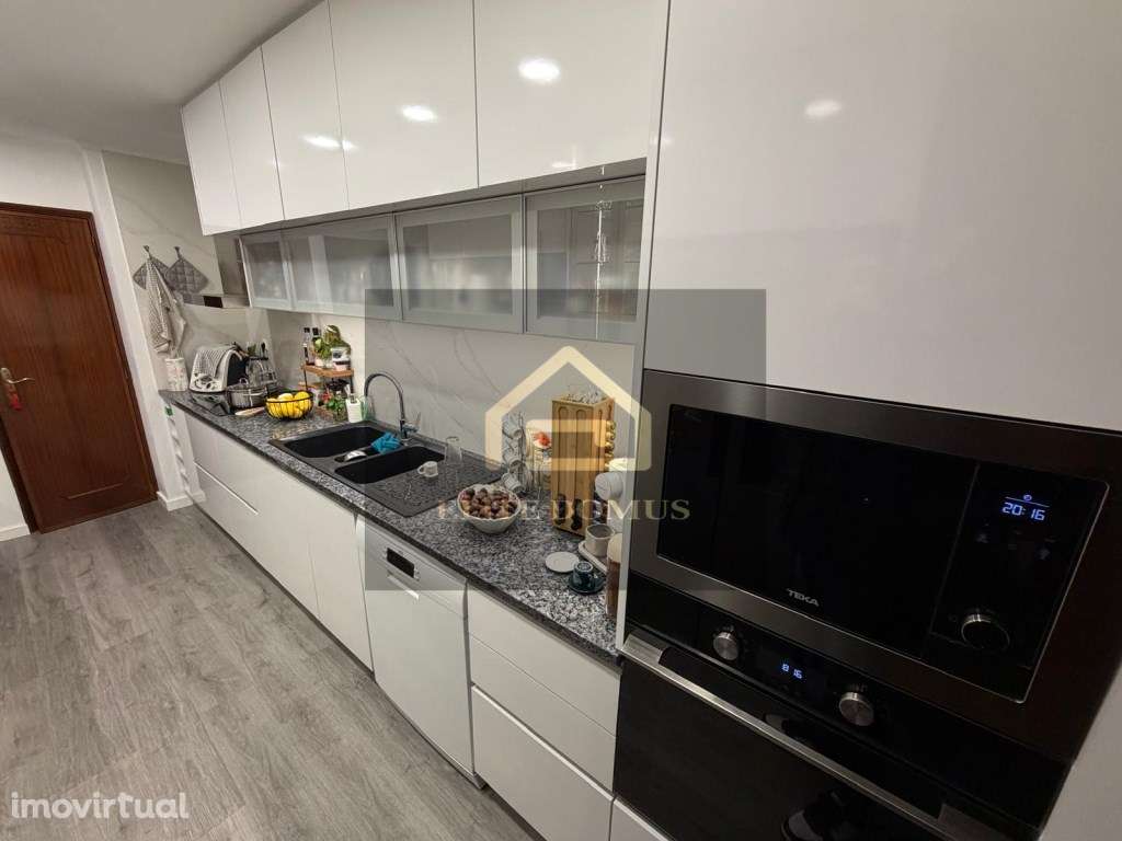 Magnífico Apartamento T3 com Terraço, Arrecadação e Estacionamento! - Grande imagem: 4/43