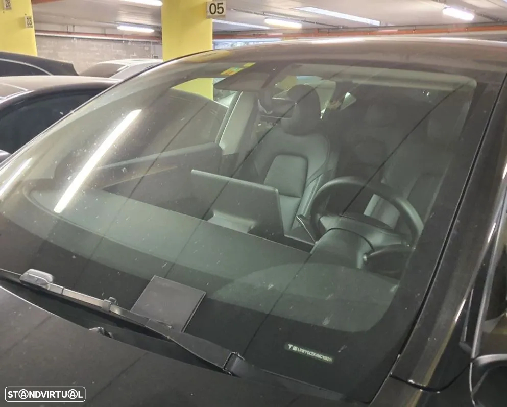 Tesla Model Y Long Range Dual Motor AWD - 12
