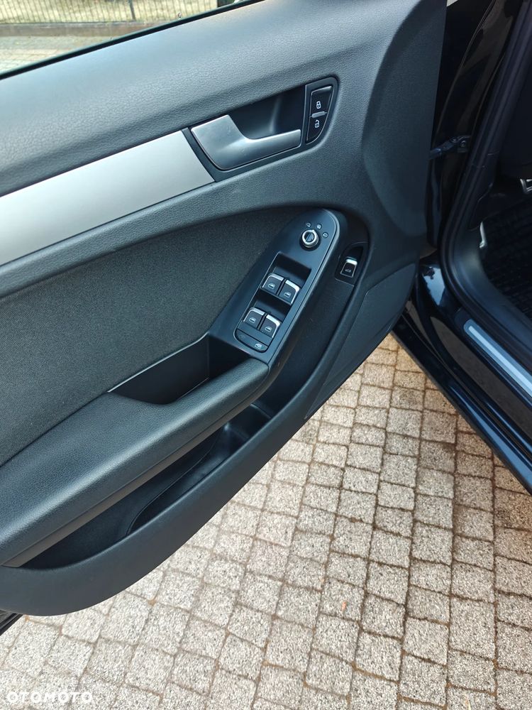 Audi A4 Limousine 2.0 TDI Quattro - 13