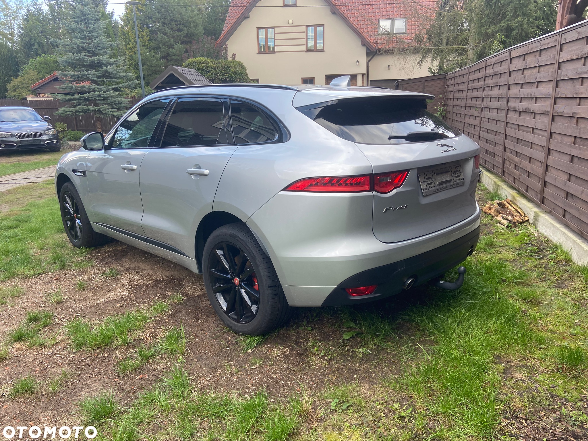 Jaguar F-Pace 25d AWD R-Sport - 7