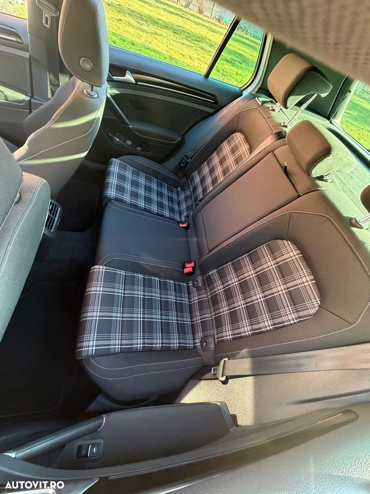 Volkswagen Golf GTD 2.0 TDI SCR DSG - 5