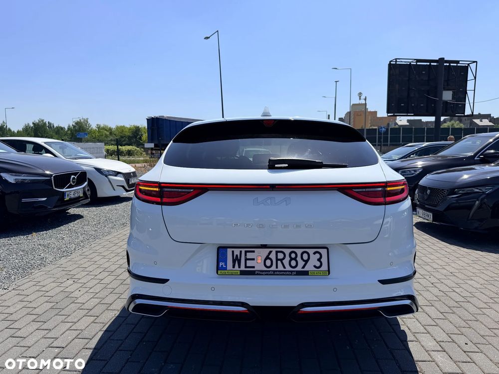 Kia ProCeed 1.5 T-GDI GT Line - 10