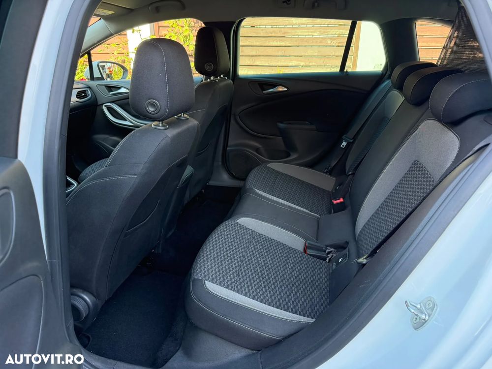 Opel Astra - 12