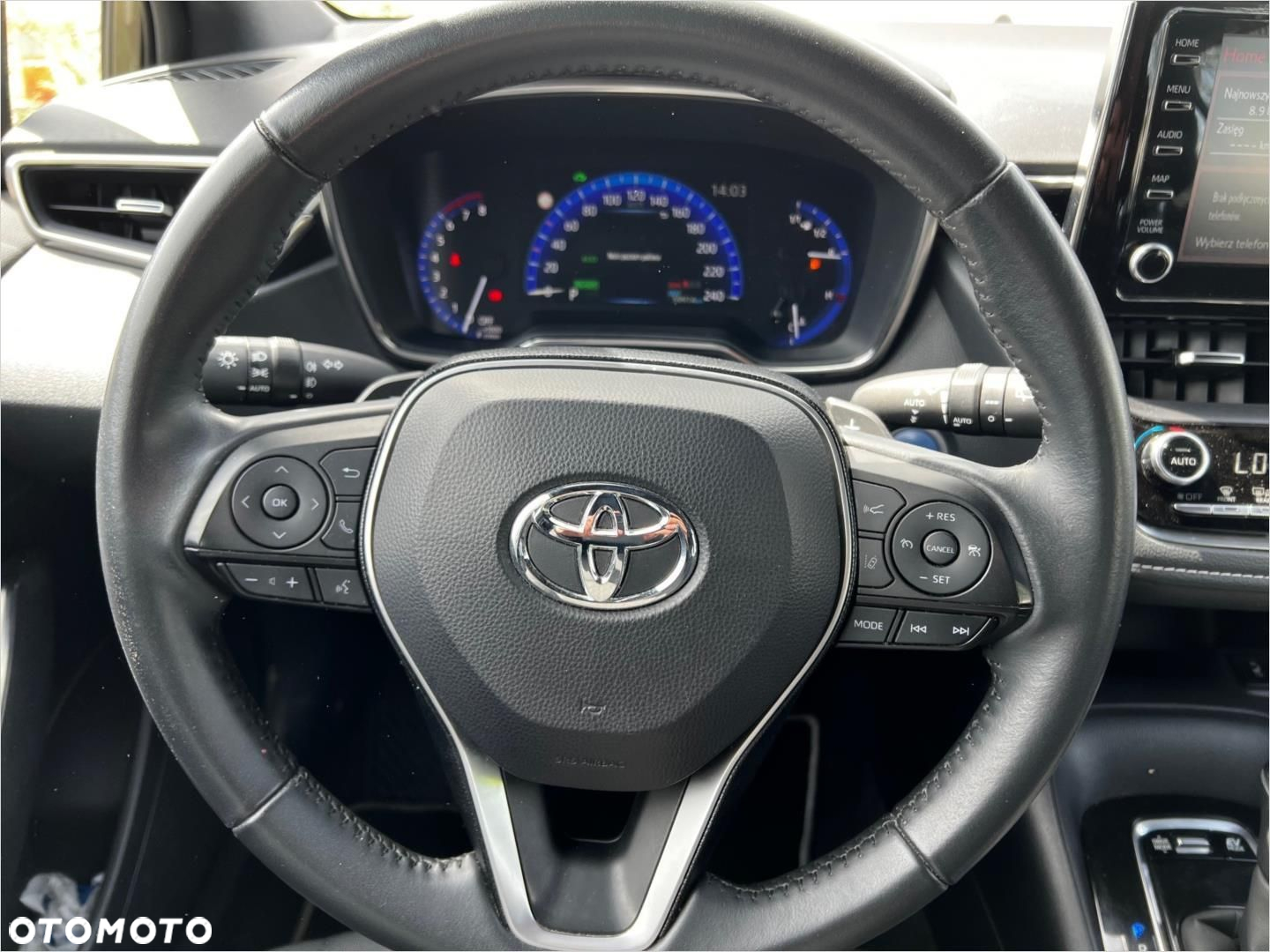 Toyota Corolla 2.0 Hybrid Comfort - 12