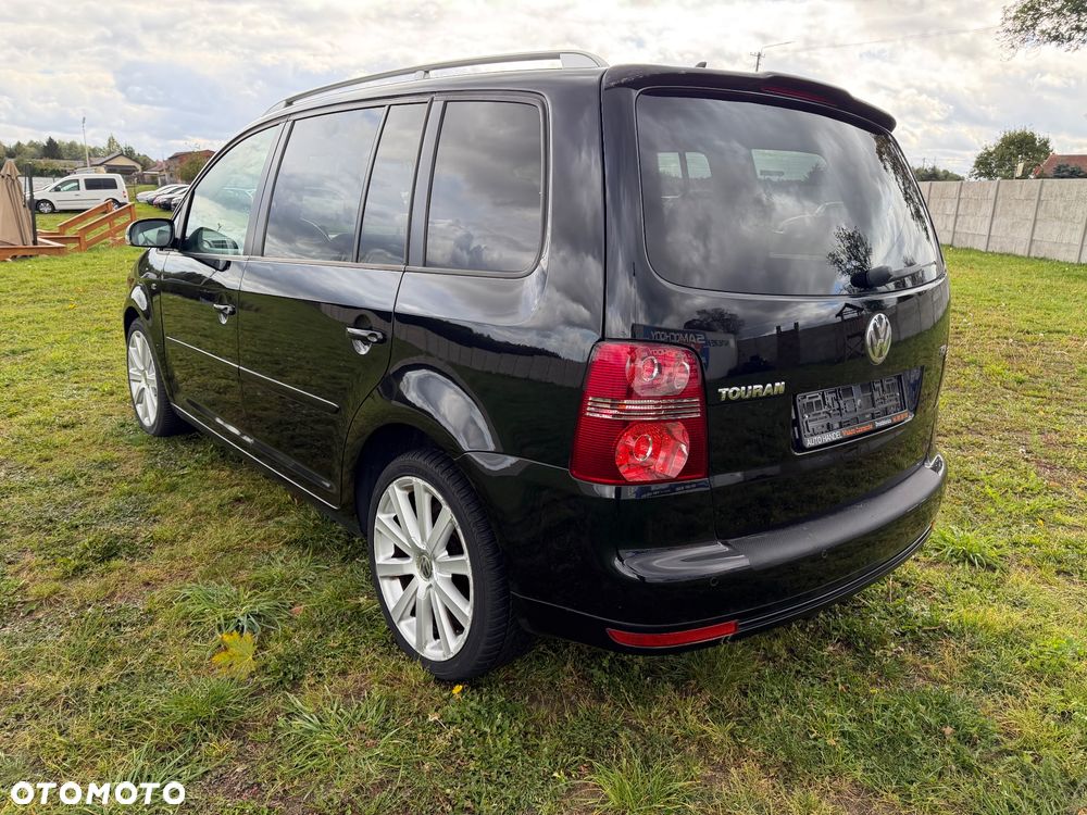 Volkswagen Touran 1.4 TSI DSG Highline - 9