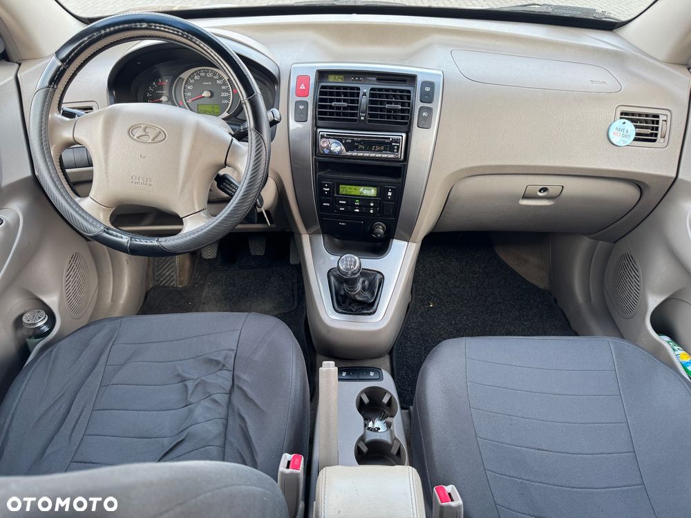 Hyundai Tucson 2.0 CRDi Active - 12