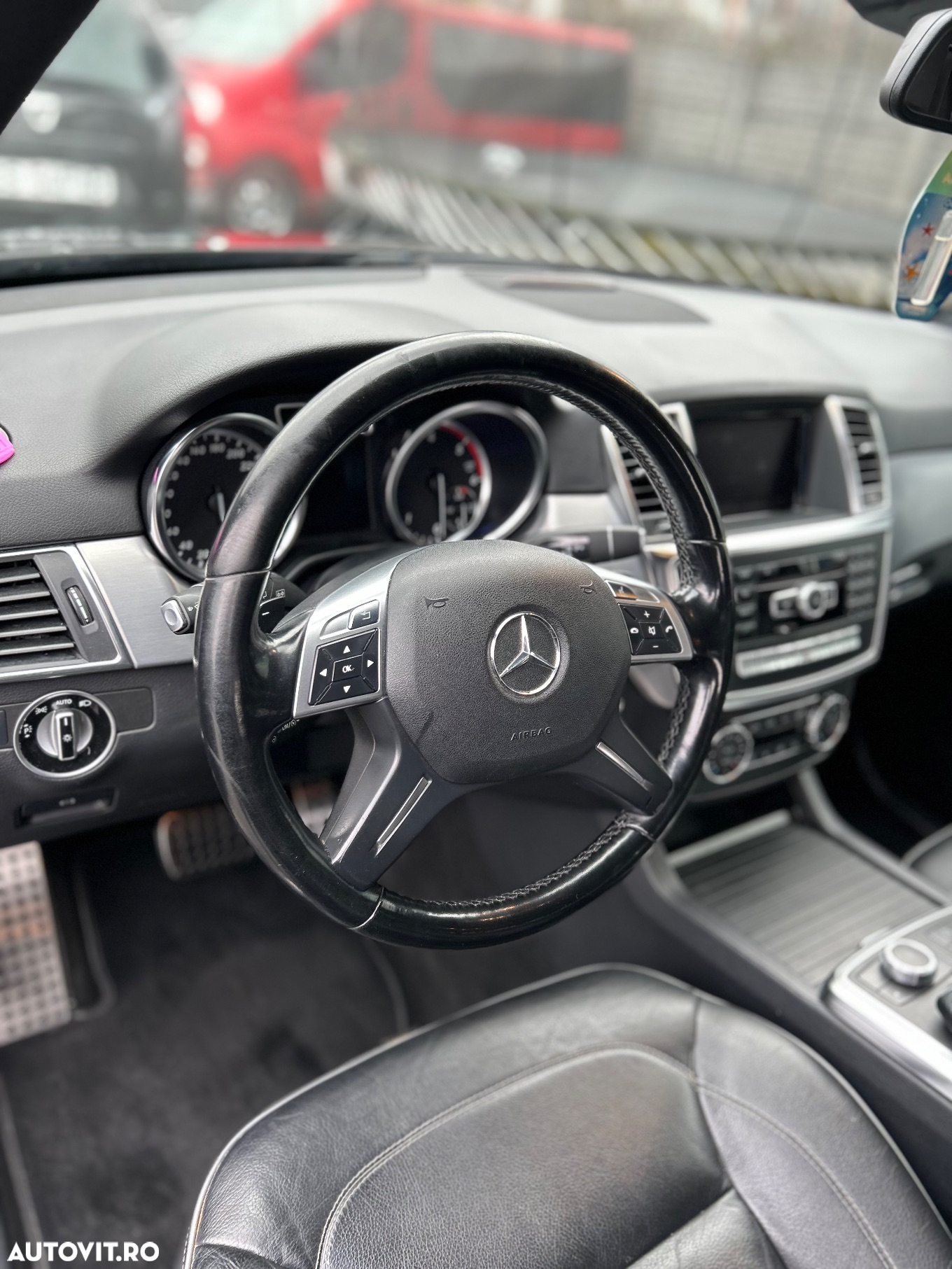 Mercedes-Benz ML 250 BlueTec 4MATIC Aut - 4