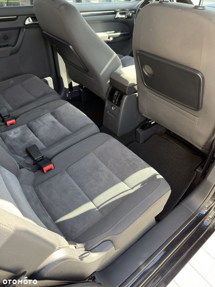 Volkswagen Touran - 6