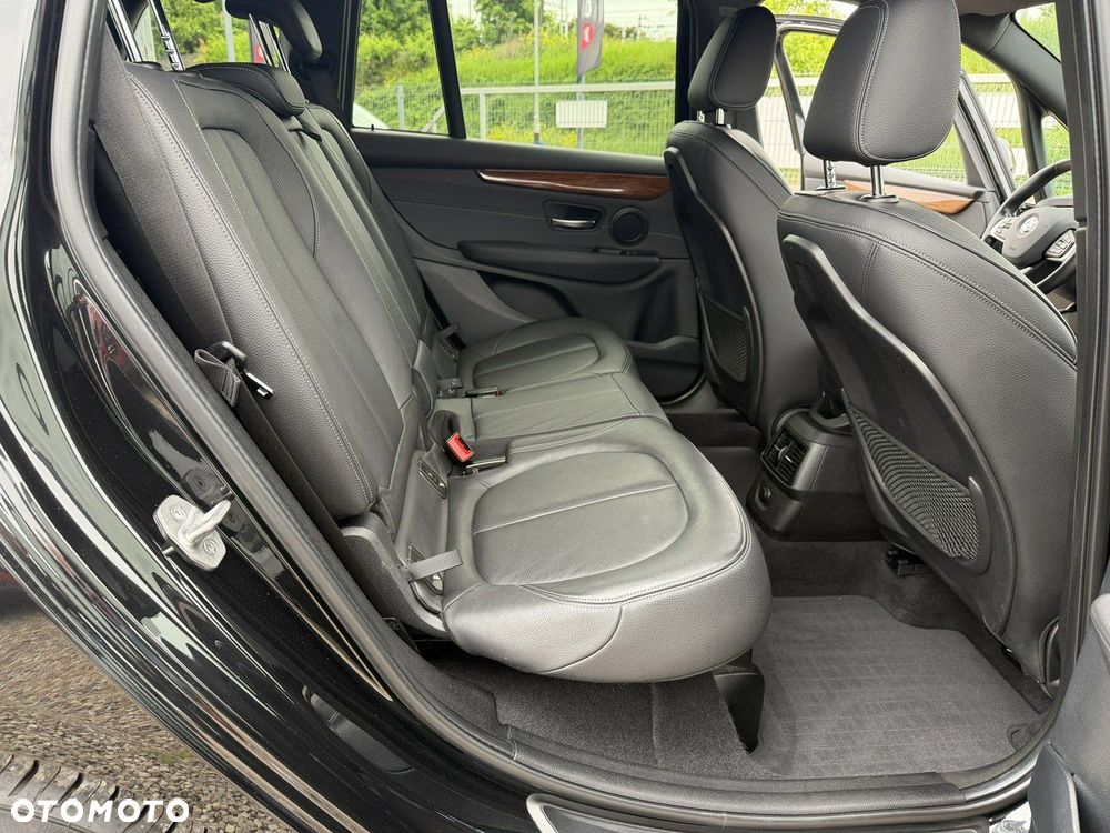 BMW Seria 2 220i Luxury Line - 9