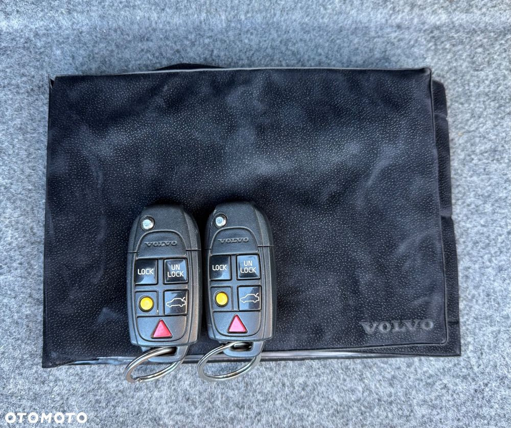 Volvo S60 2.4D Momentum - 23