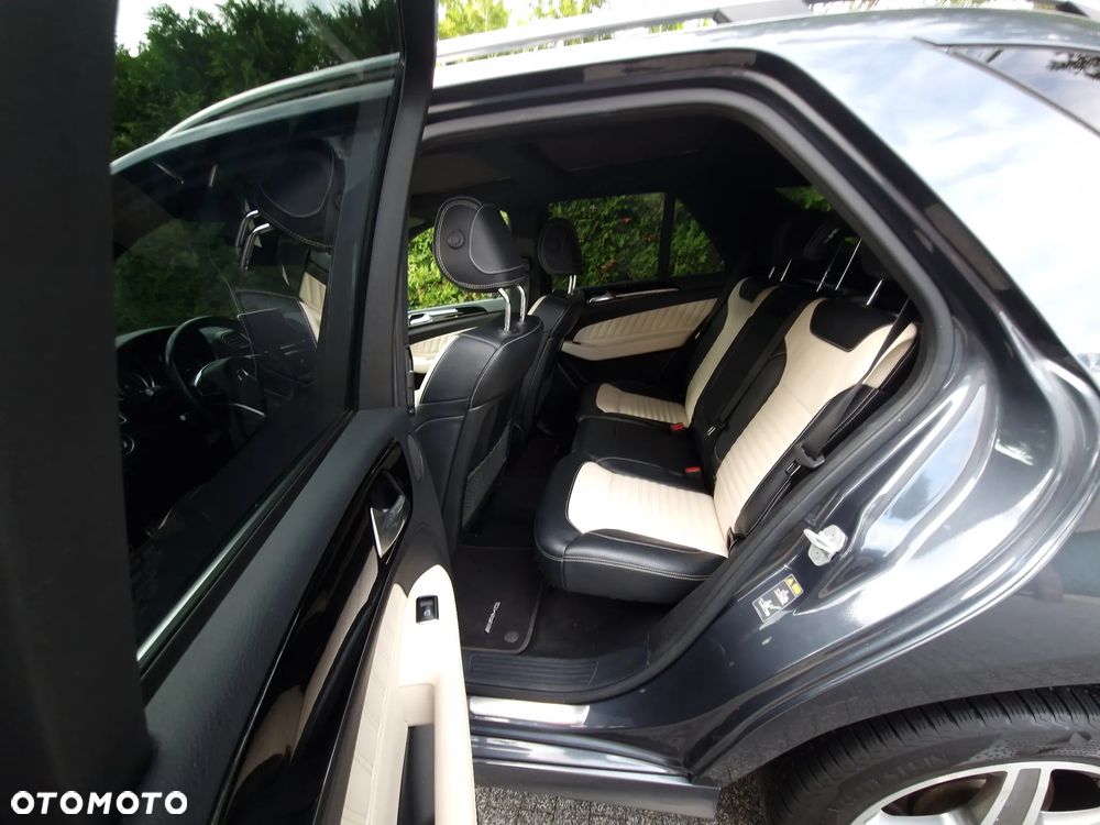 Mercedes-Benz GLE - 10