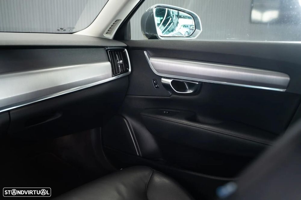 Volvo S90 2.0 D4 Momentum Geartronic - 41