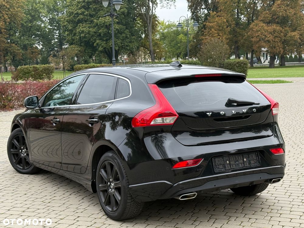 Volvo V40 D3 Inscription - 9