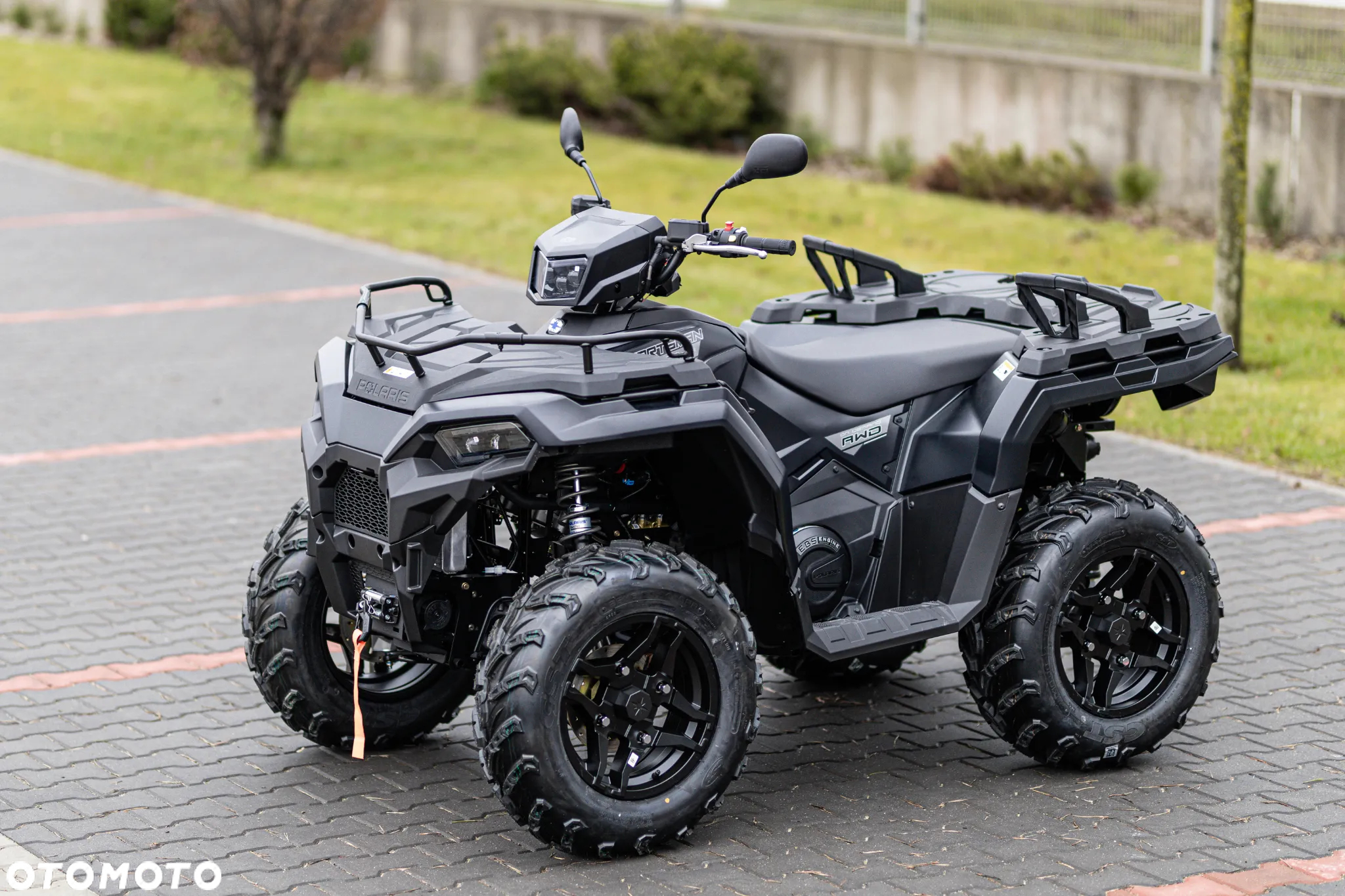 Polaris Sportsman - 12