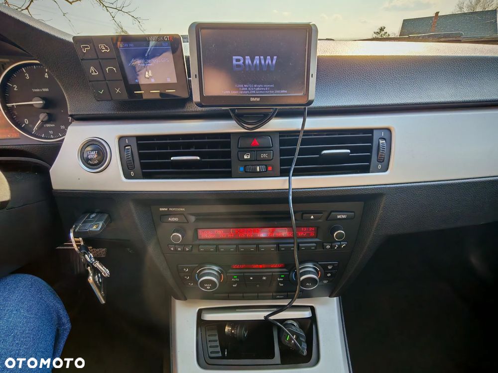 BMW Seria 3 318i Edition Lifestyle - 13