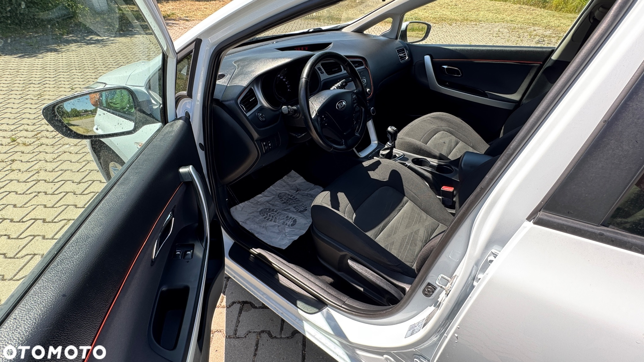 Kia Ceed - 5