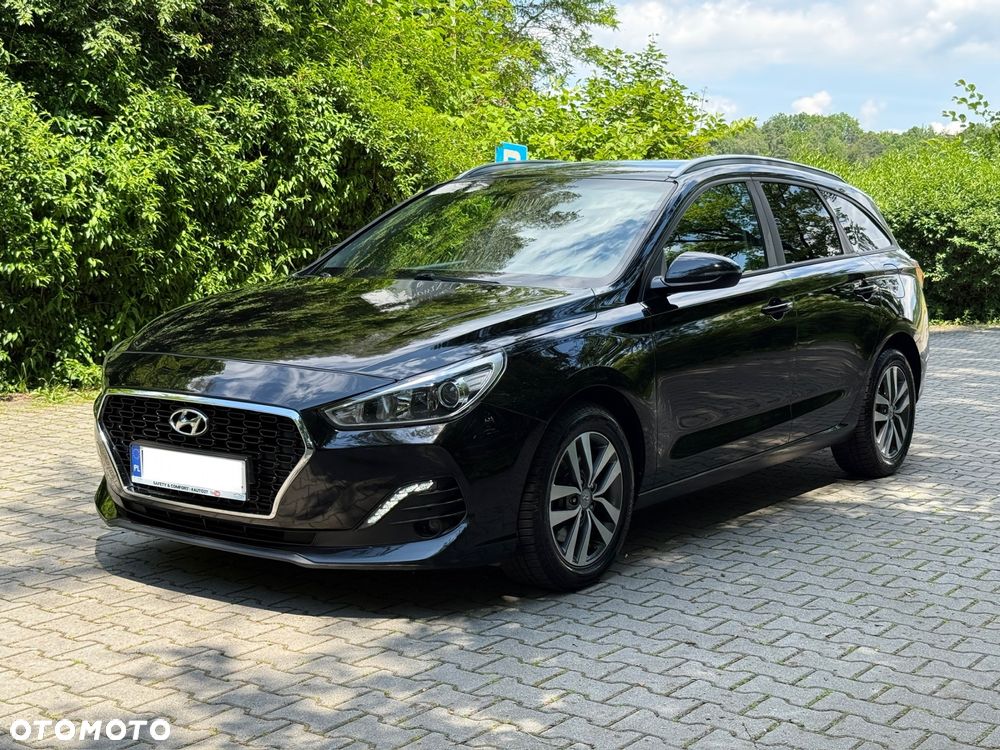 Hyundai i30 1.6 D Comfort DCT - 4