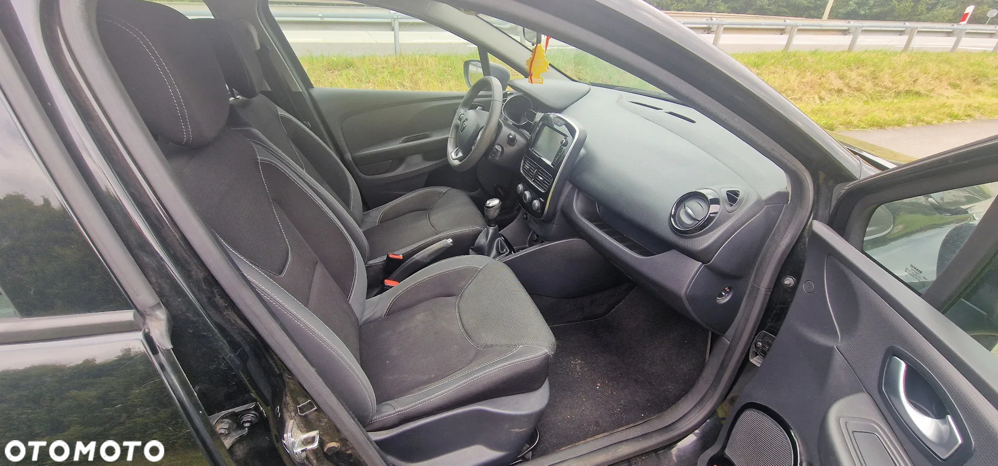 Renault Clio 1.2 16V Limited - 17