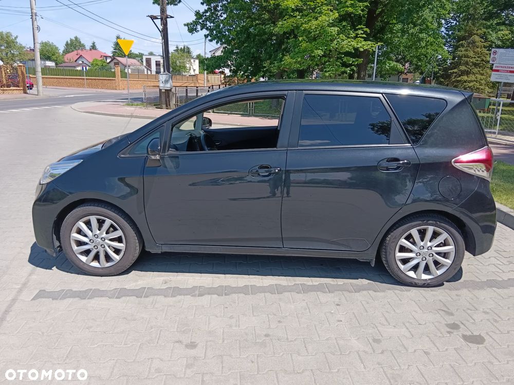 Toyota Verso S - 2