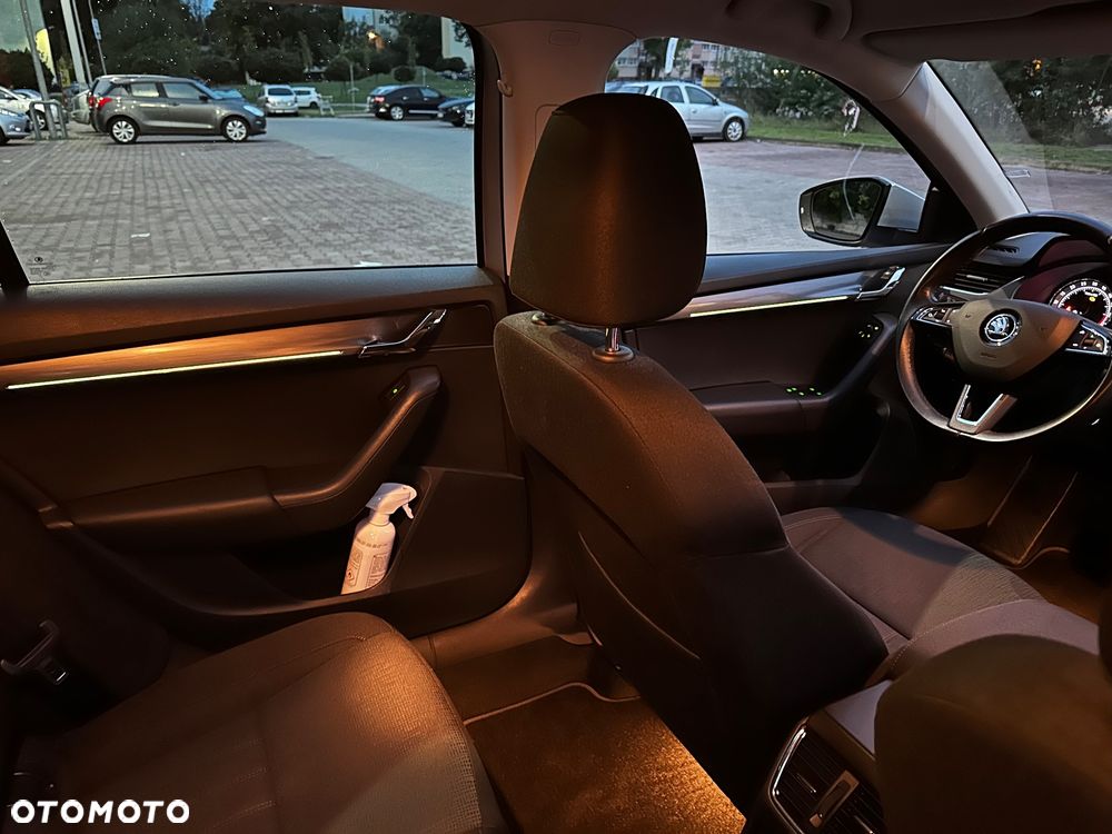 Skoda Octavia 2.0 TDI 4x4 DSG Style - 19