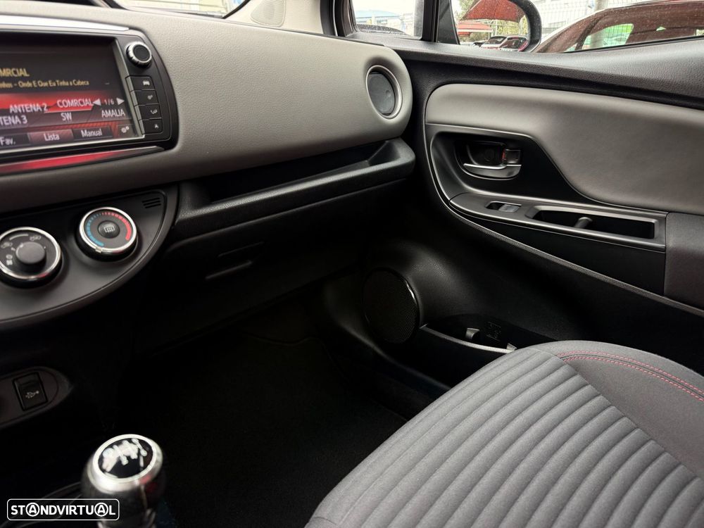 Toyota Yaris 1.33 VVT-i Sport - 17