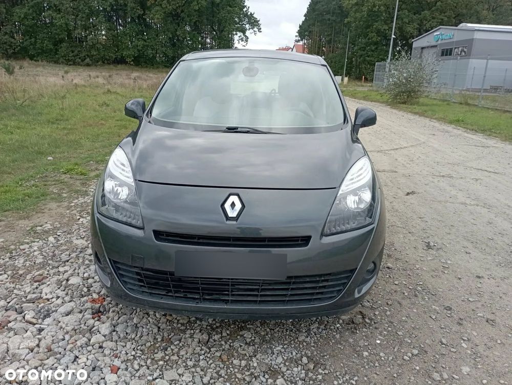 Renault Grand Scenic - 1