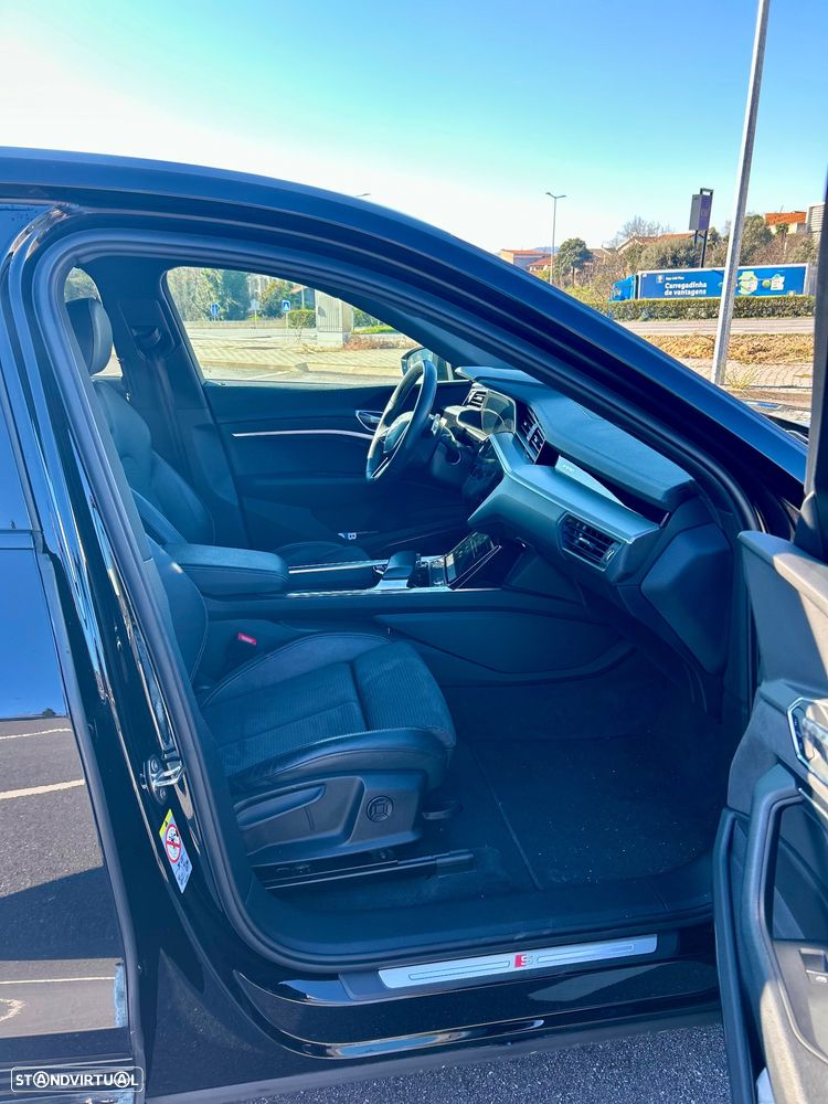 Audi e-tron 50 quattro S line - 23