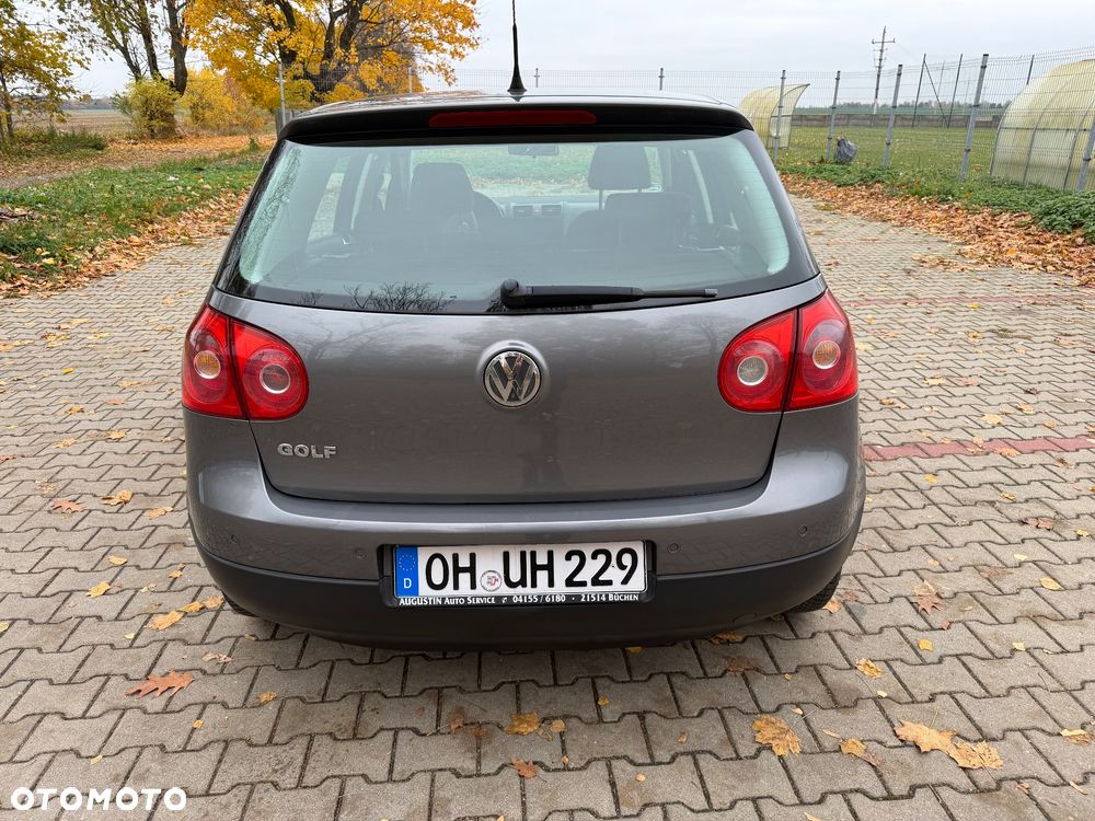 Volkswagen Golf - 3
