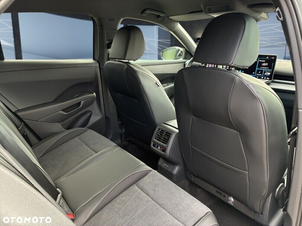 Volkswagen T-Roc - 29