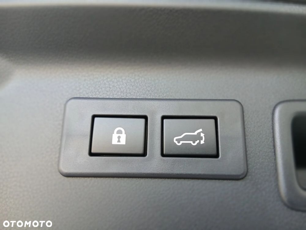 Subaru Forester 2.0i-L Platinum (EyeSight) Lineartronic - 35