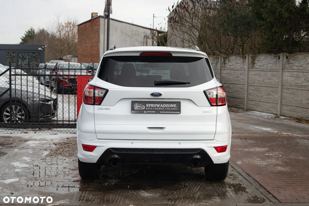 Ford Kuga 1.5 EcoBoost 2x4 ST-Line - 5