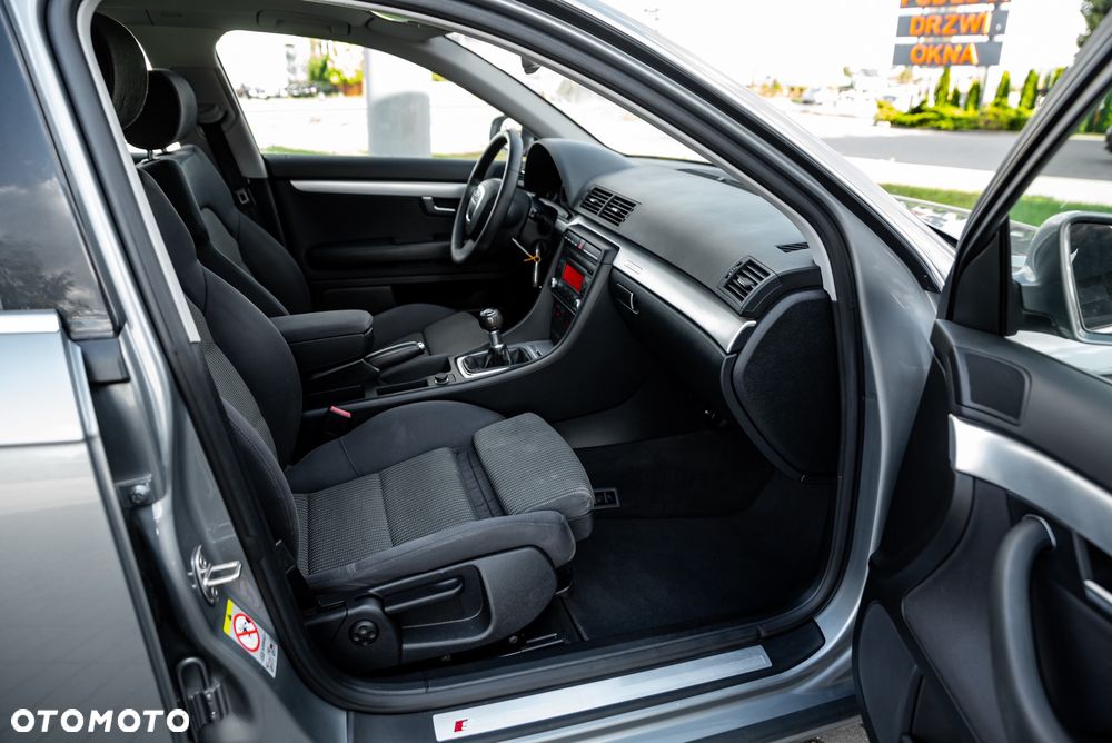 Audi A4 - 24