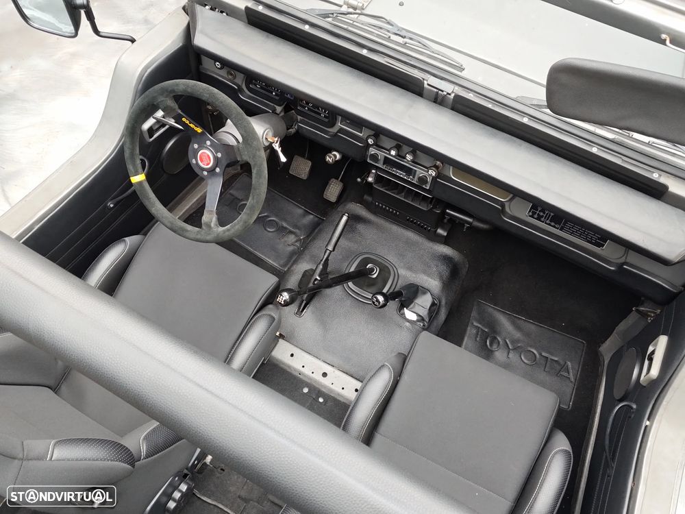 Toyota Land Cruiser - 16