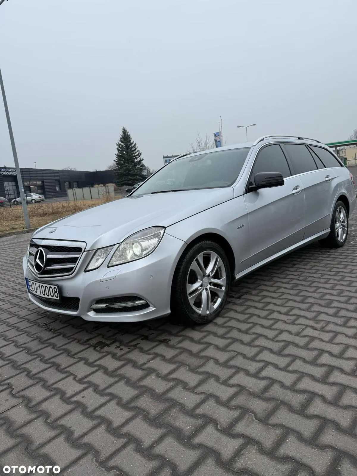 Mercedes-Benz Klasa E 350 CDI 4-Matic BlueEff Avantgarde - 24