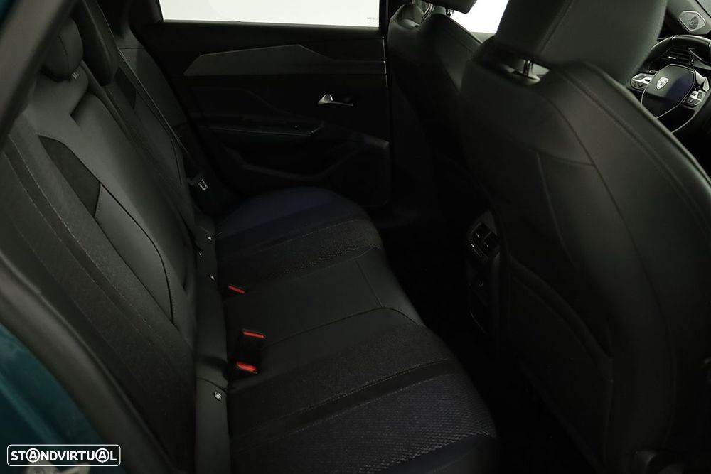 Peugeot 308 SW 1.2 PureTech GT EAT8 - 21