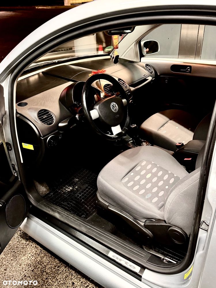 Volkswagen New Beetle 1.6 United - 12