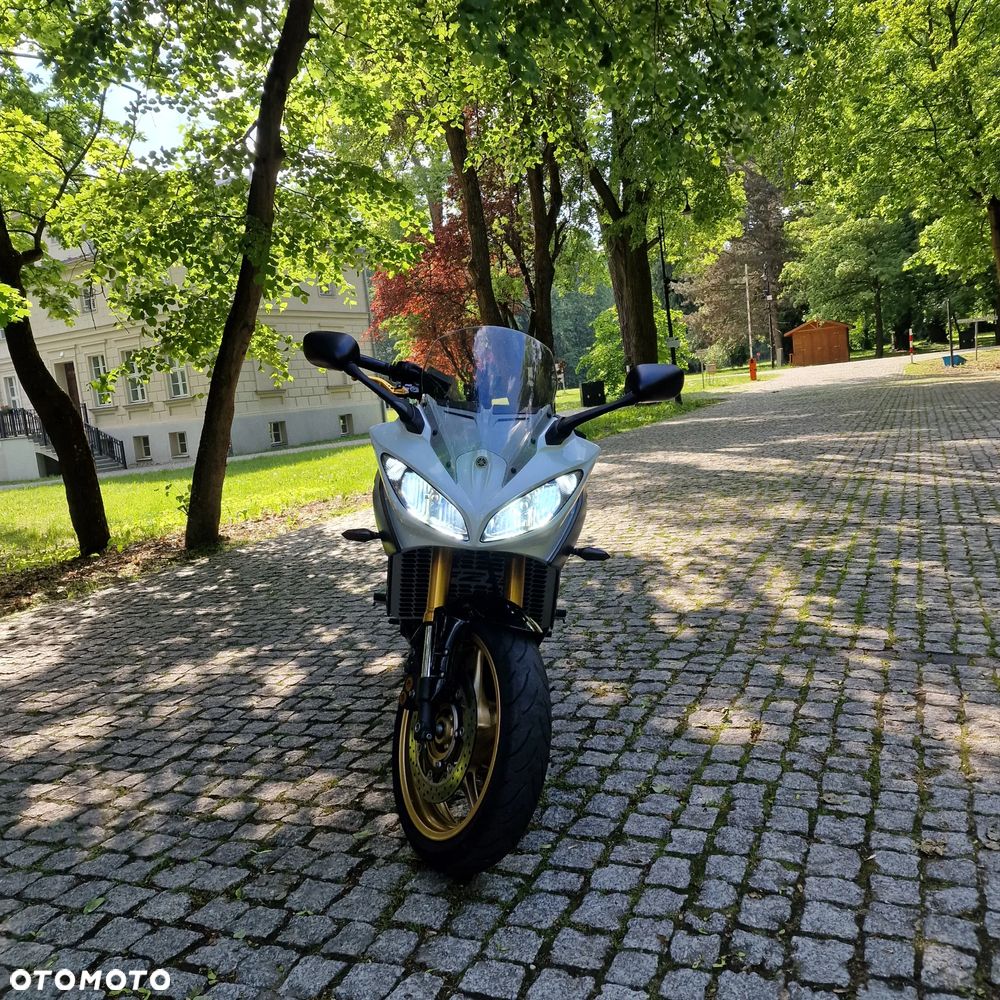 Yamaha FZ8 - 8