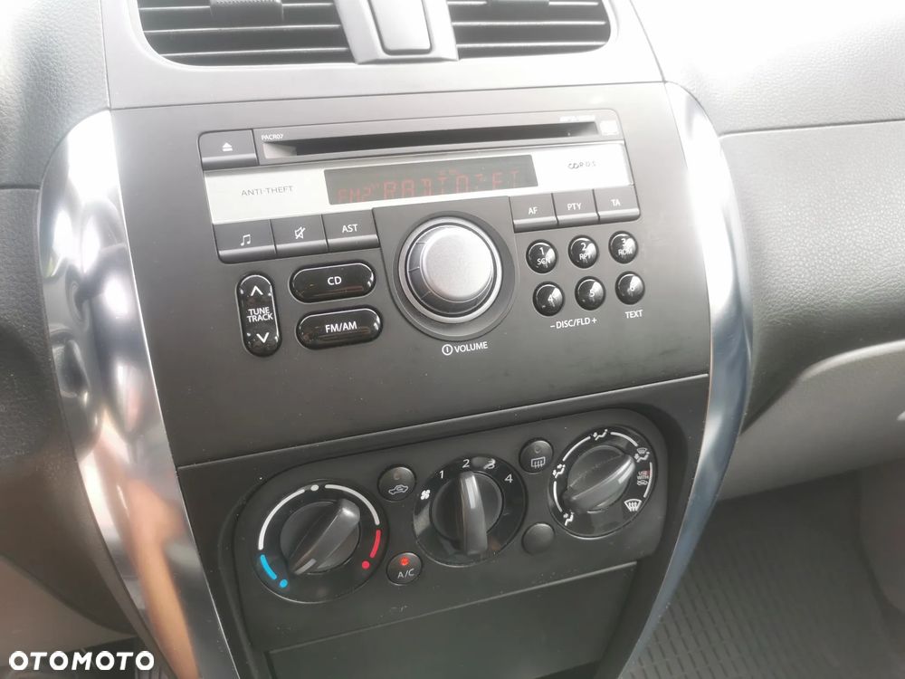 Suzuki SX4 1.6 VVT 4x4 Limited - 17